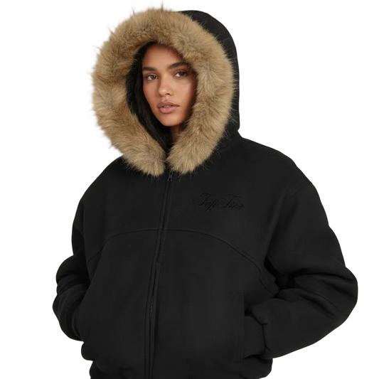 Veste en fourrure carrée délavée par le soleil